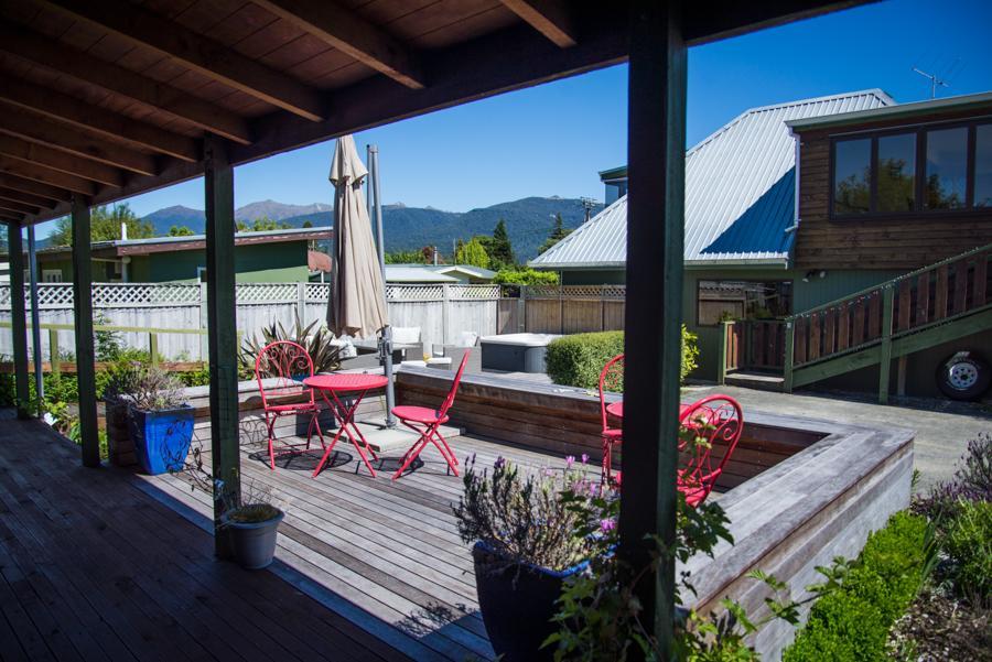 Te Waka Lodge Te Anau Exterior foto